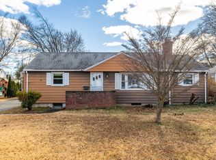 40 Cottwell Dr, Wethersfield, CT 06109