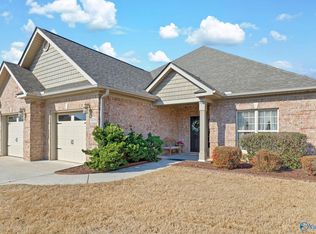 6606 Lizzie Ln SE, Owens Cross Roads, AL 35763