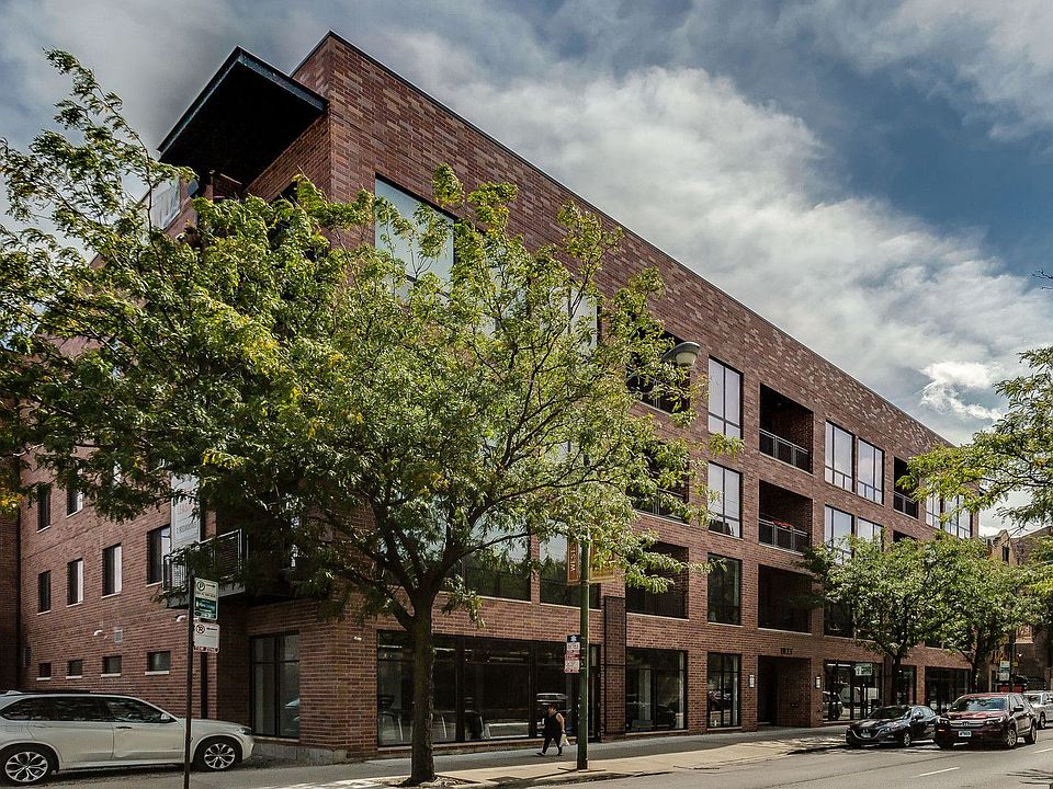 1st image of 1023 N Ashland Ave APT 204