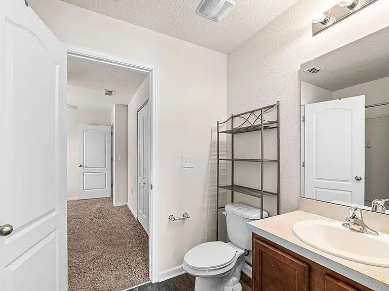 394 Servia Dr — Photo 26