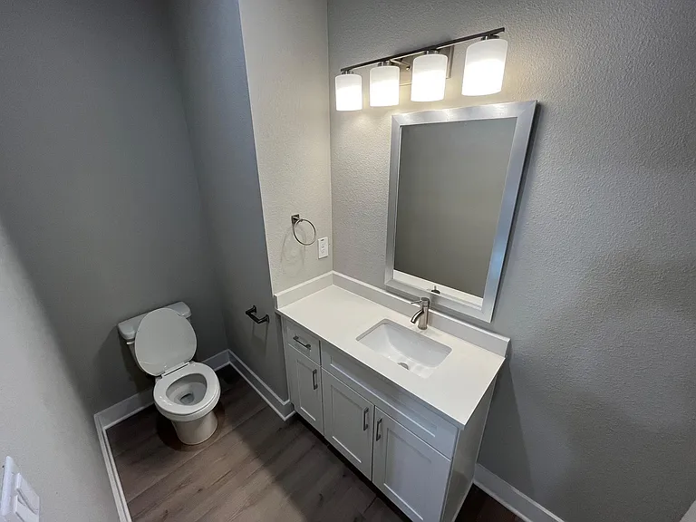 The Purple Rail Townhomes — Photo 14