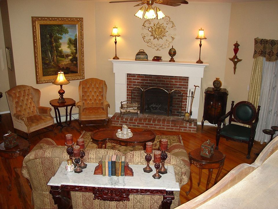 1st image of 358 Twomey Ave