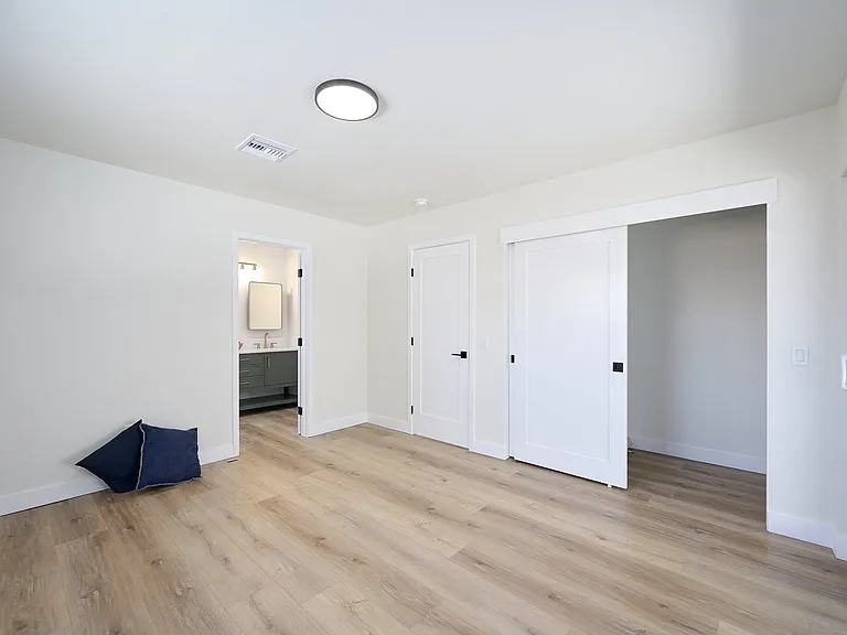97 Everett St — Photo 17
