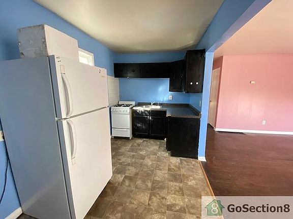 5th image of 2620 Van Brunt Blvd APT 1