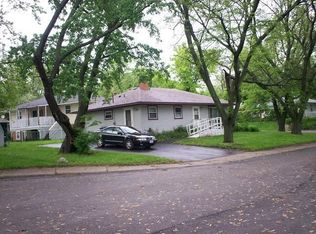 2015 Cherokee Ct, Carpentersville, IL 60110