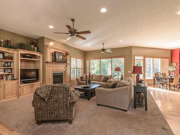 4th image of 4754 W Woods End Dr