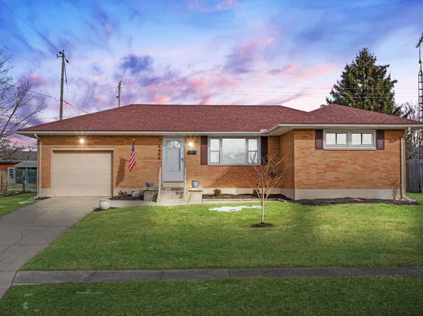 4466 Phoenix Dr, Springfield, OH 45503