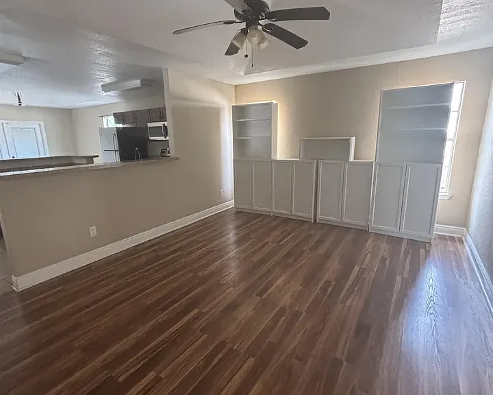364 Carmen Rocio Way — Photo 2