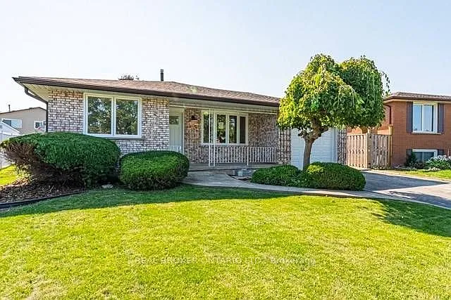 3 bed, $2,150 — Photo 4