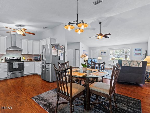2nd image of 80 Brittany Ln
