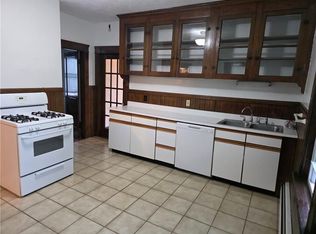 133 Clifford St FLOOR 2, Pawtucket, RI 02860