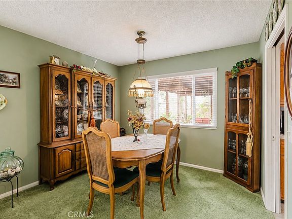 5th image of 9371 Vernon Ave