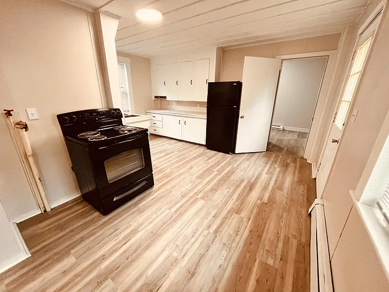 34 Union St #1 — Photo 11
