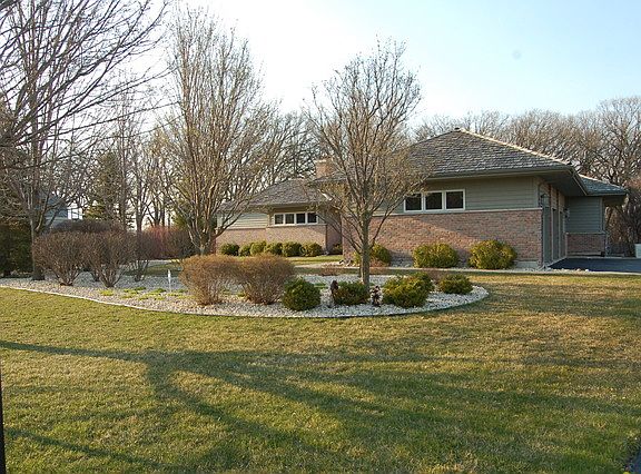 2nd image of 2150 Irene Ln