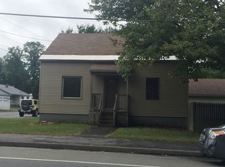82 North St, Waterville, ME 04901