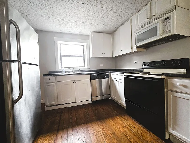 2239 Cobbs St — Photo 21