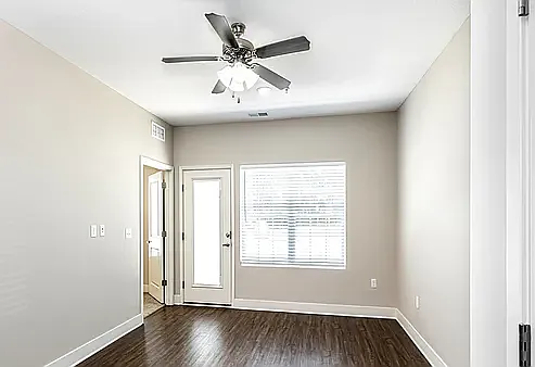 Brighton Crossing Apartments — Photo 26