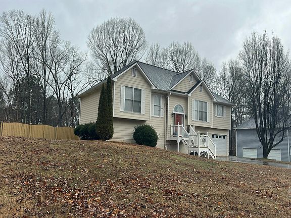 3rd image of 507 Legacy Park Ln