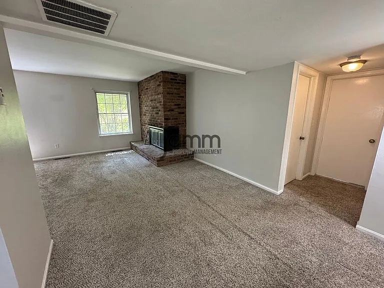 7025 Carriage Hill Dr #101 — Photo 7