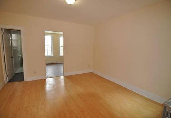 2nd image of 5215 Skillman Ave APT 2R