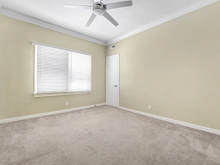 325 N Stanley Ave #327-1/2 — Photo 10