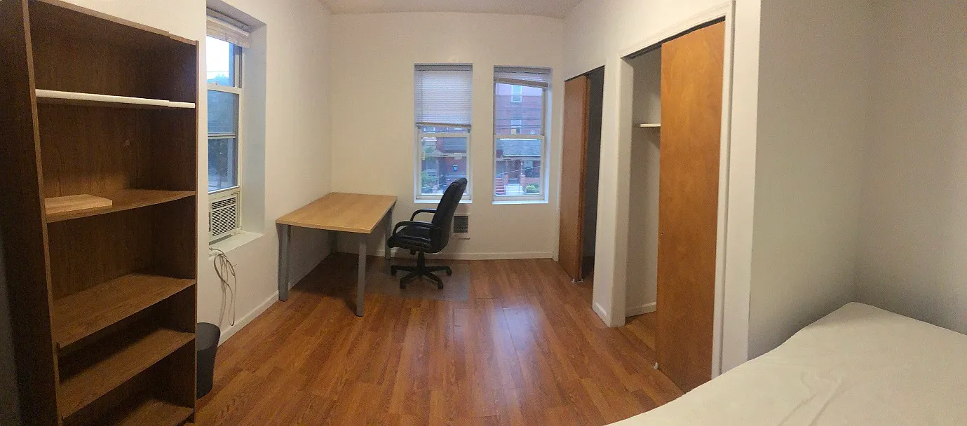 1 bed, 200 sqft, $690 — Photo 1