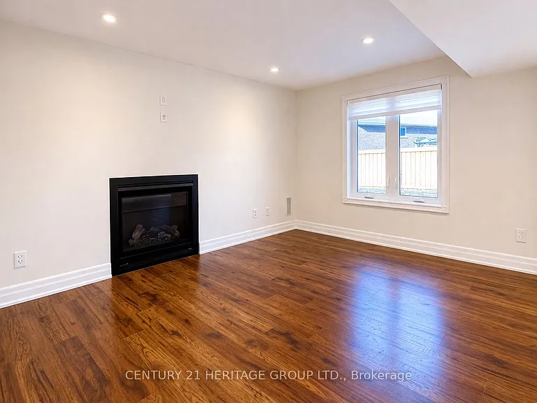 691 Shanahan Blvd — Photo 8