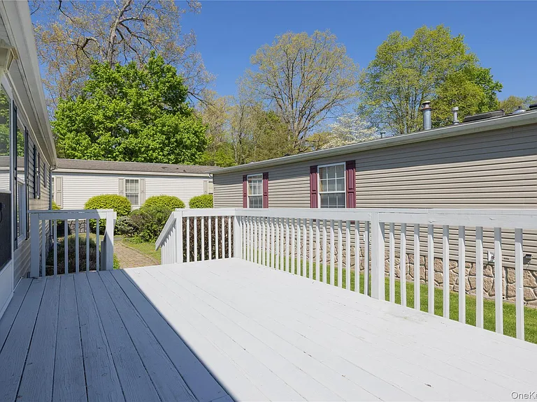 39 Cedar Flats Rd — Photo 10