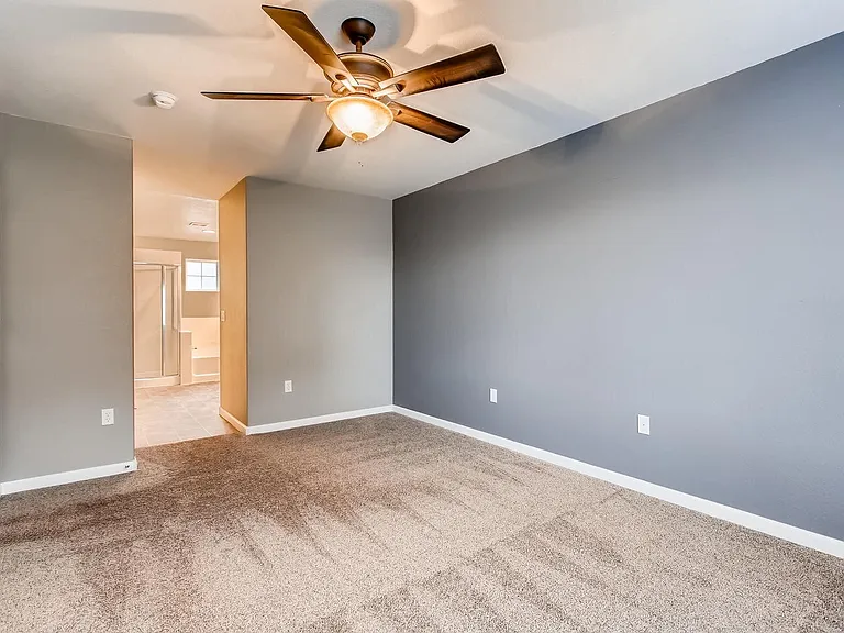 7604 S Quemoy St — Photo 15