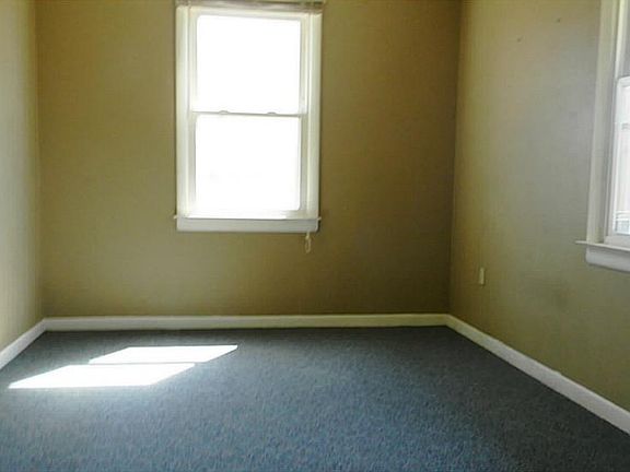 5th image of 7702 Orcutt Ave