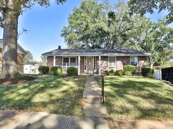 3809 Tahquitz Dr, Saint Louis, MO 63125