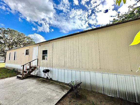 3rd image of 191 NE James Ave