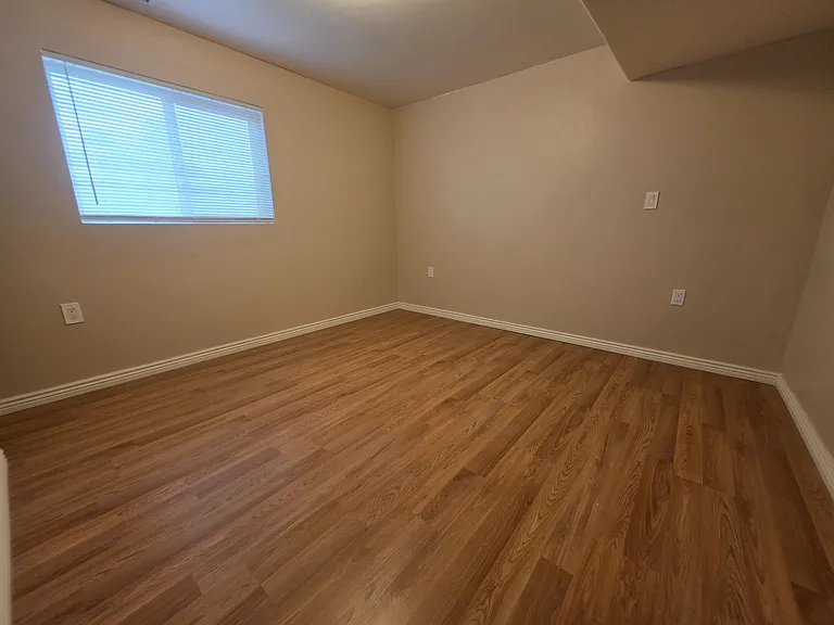 360 S Belaire Cir — Photo 12