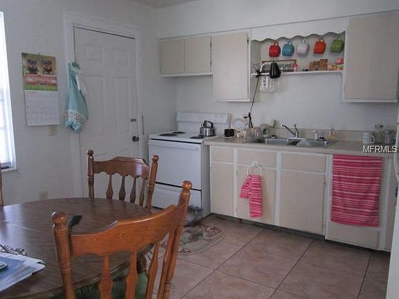 3rd image of 644 Eastwood Ct