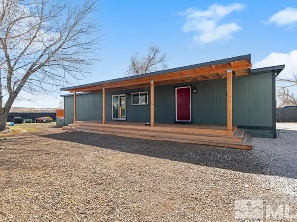 5720 Leon Dr, Sun Valley, NV 89433