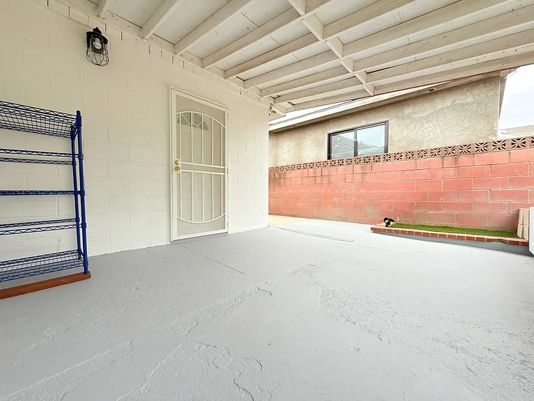 6713 Goodland Ave — Photo 12