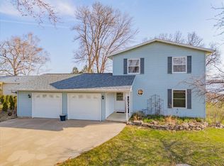 N8228 Stoney Point Rd, Beaver Dam, WI 53916