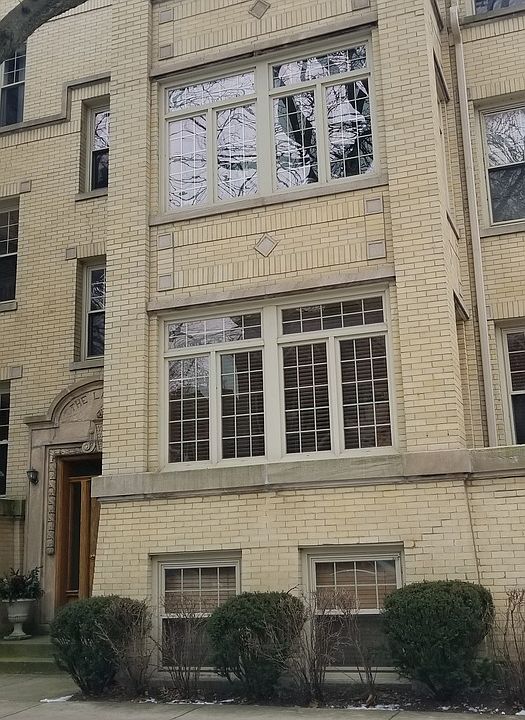 1st image of 1353 W Granville Ave #202