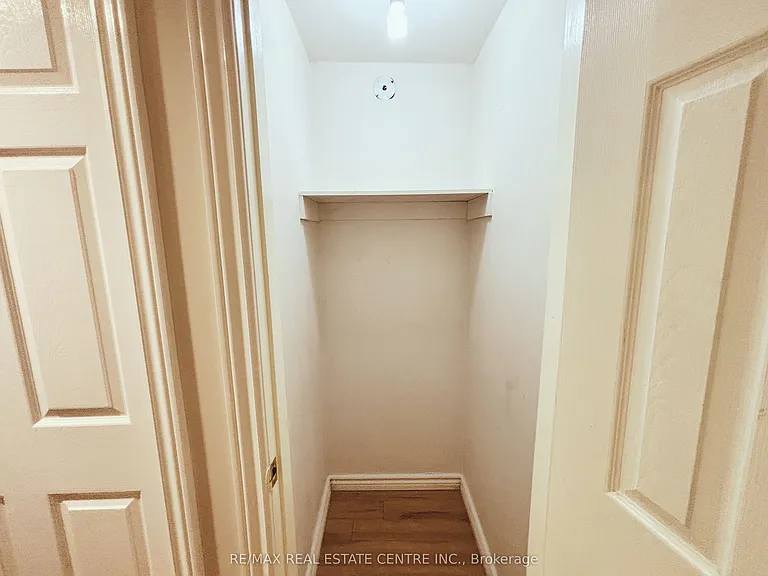 1400 Greenbriar Dr #1 — Photo 10