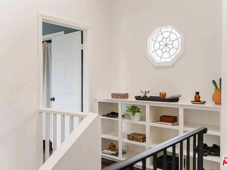 728 Montecito Dr — Photo 24