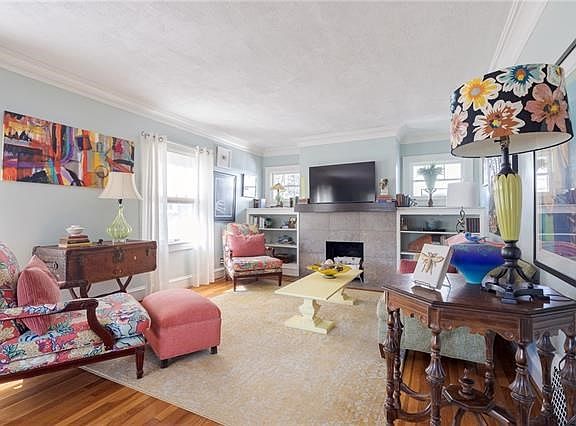 3rd image of 6442 Baltimore Ave