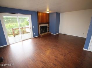 1431 Early View Dr, Anchorage, AK 99504