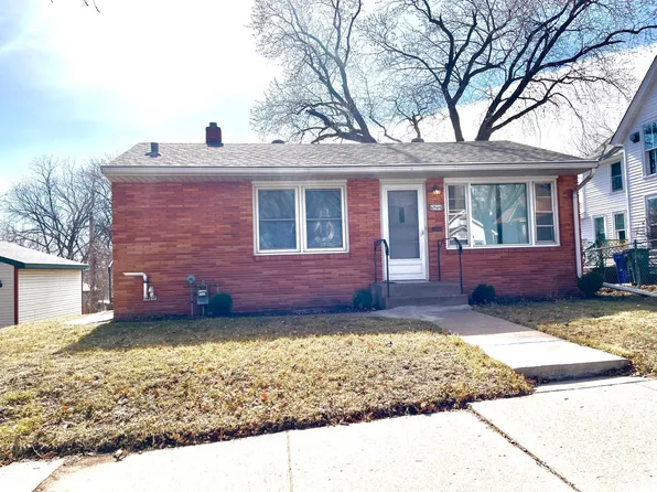 84 Jessamine Ave E, Saint Paul, MN 55117