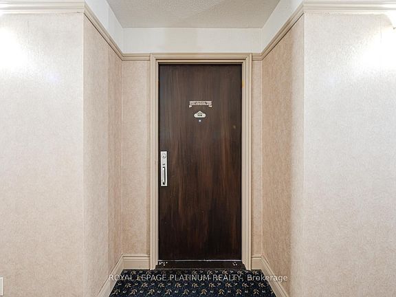 5th image of 50 Eglinton Ave W #708