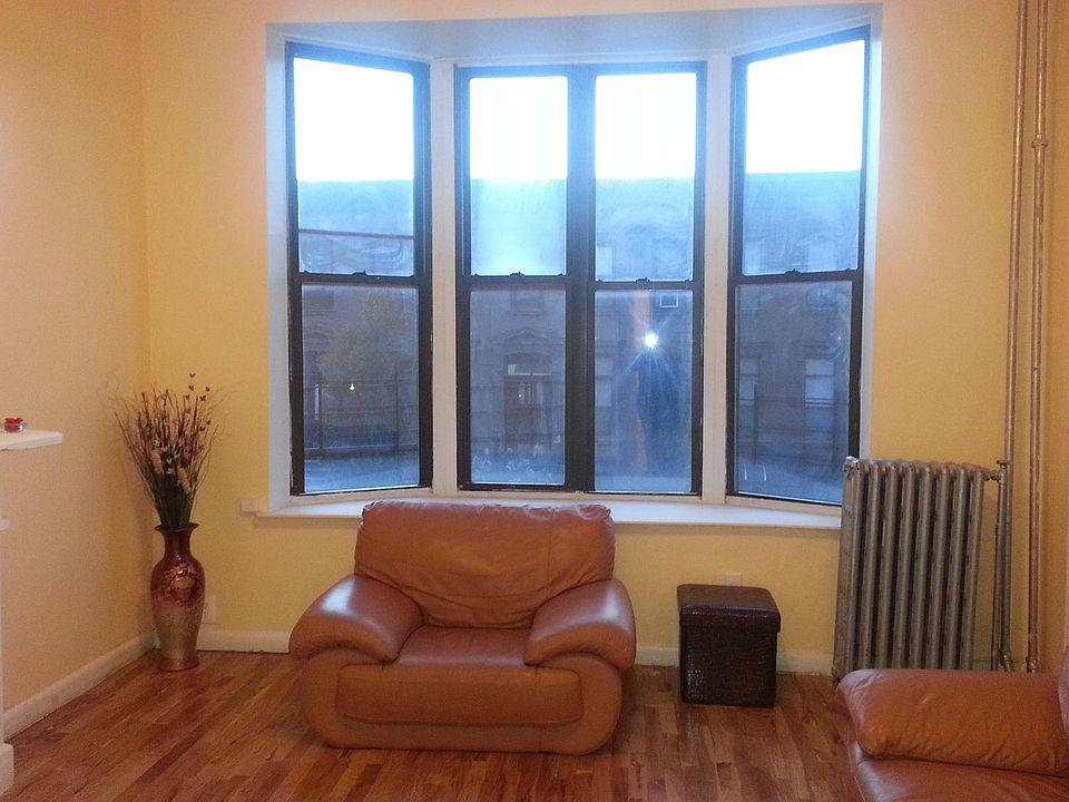 1st image of 579 Franklin Ave APT 3