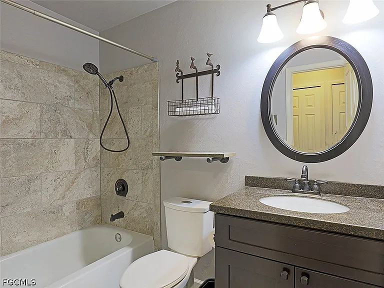 5804 Newfoundland Cir #1 — Photo 20