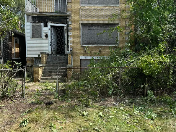 825 Delaware St, Gary, IN 46402