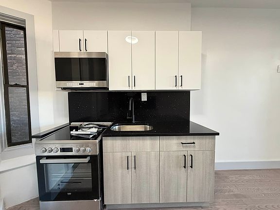 4th image of 620 Park Pl #4RF