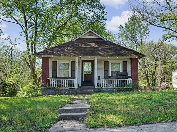 8733 E Saint John Ave, Independence, MO 64053