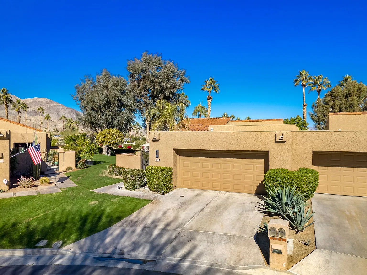 2 bed, 1745 sqft, $7,000 — Photo 3